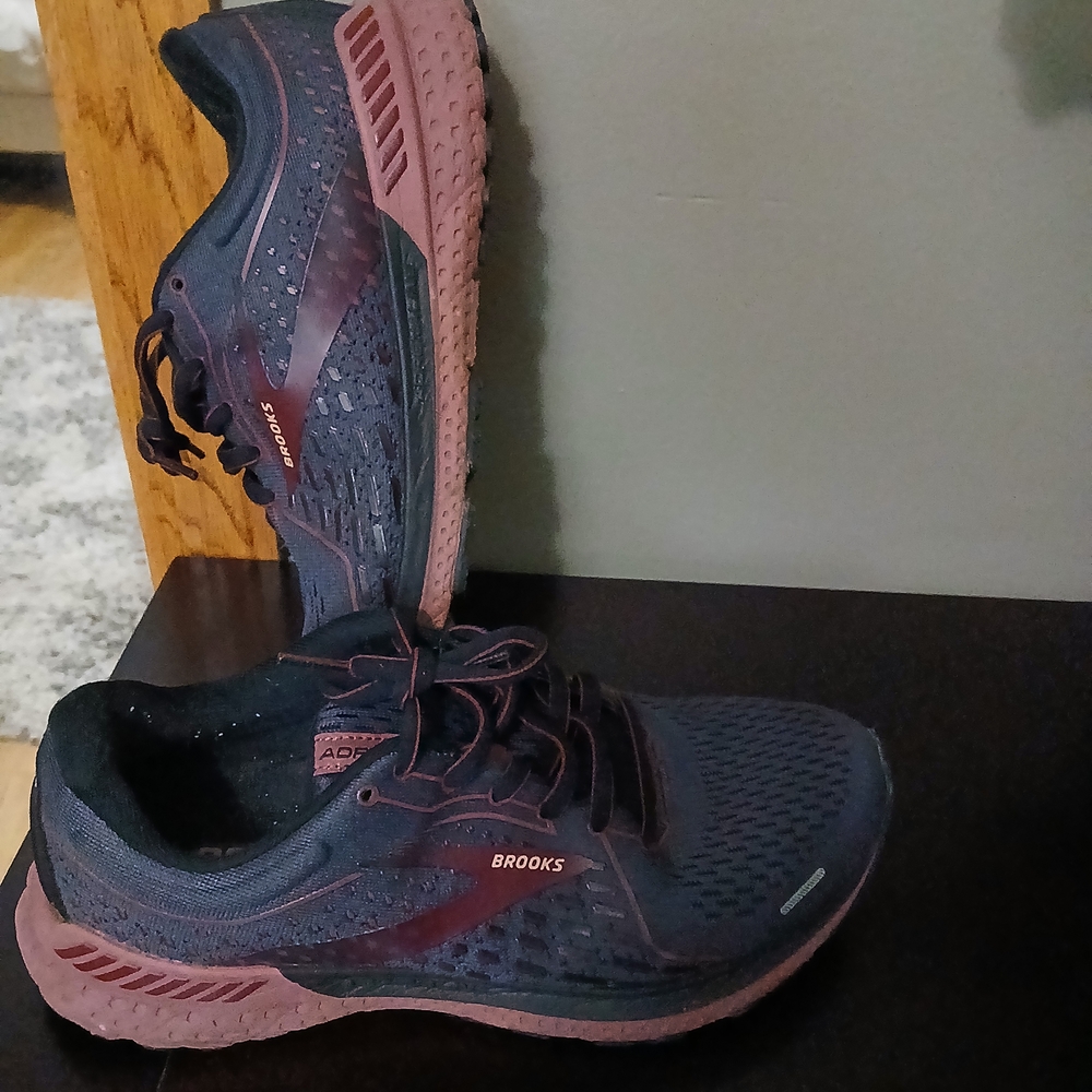 Brooks Adrenaline GTZ 21 Women's Athletic Shoes - Dark Blue and Rose